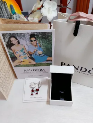 Pendientes Pandora Corazón Rojo