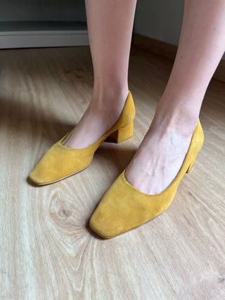 Zapatos Zara ante amarillo mostaza talla 37