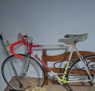 Bicicleta de carretera MENNELLI vintage