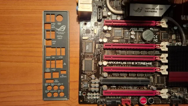 Placa Mãe ASUS Maximus III Extreme + i7 860 + 8Gb