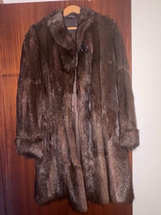Abrigo de piel MUSQUE marrón