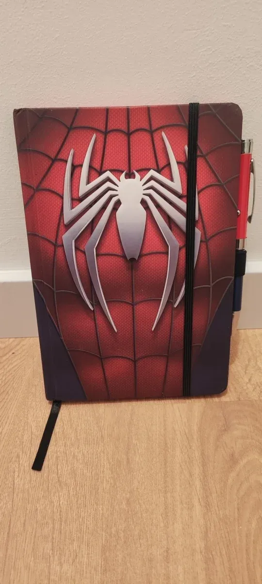 Libreta y boli con luz Spiderman