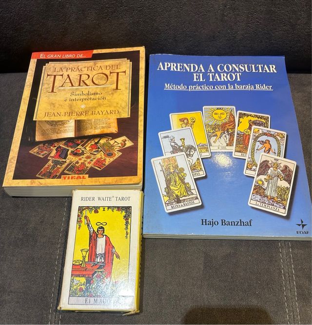 Libri e tarocchi Rider Waite