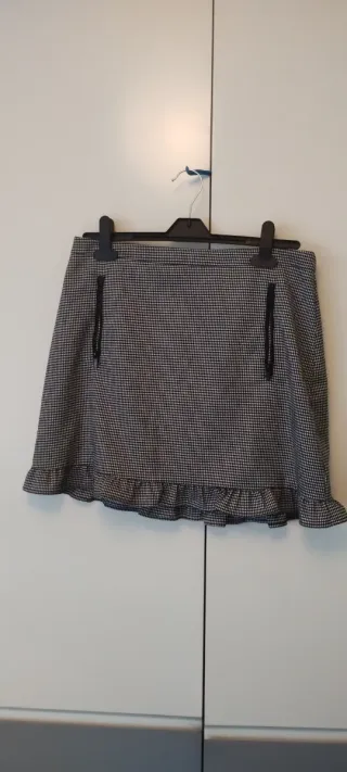 Falda corta Mango Talla L 
