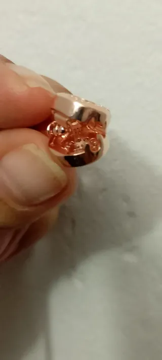 Pulsera Pandora Oro Rosa. Lleva caja y bolsa 


