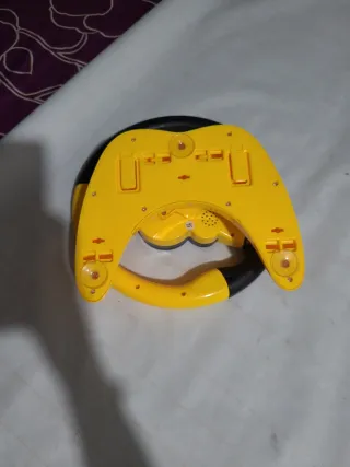 Volante infantil amarillo con luces