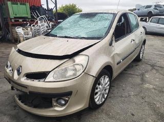 Faro der renault clio grandtour dynamique 356982