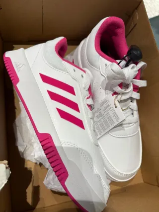 Zapatillas Adidas Blancas y Rosas