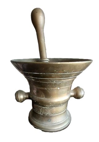 Mortero antiguo de cobre