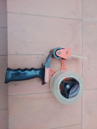 Cinta adhesiva con dispensador