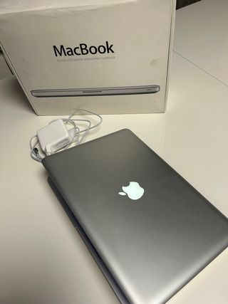 MacBook 13 2,4ghz 8GB RAM SSD 250