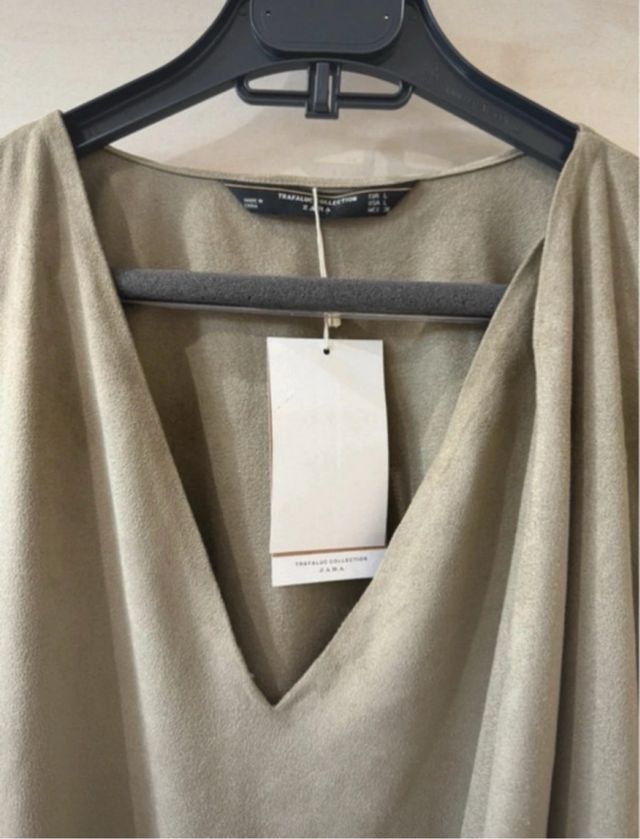 Vestido efecto ante de Zara