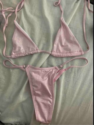 Bikini Shein Rosa Talla XL pero talla muy pequeño 