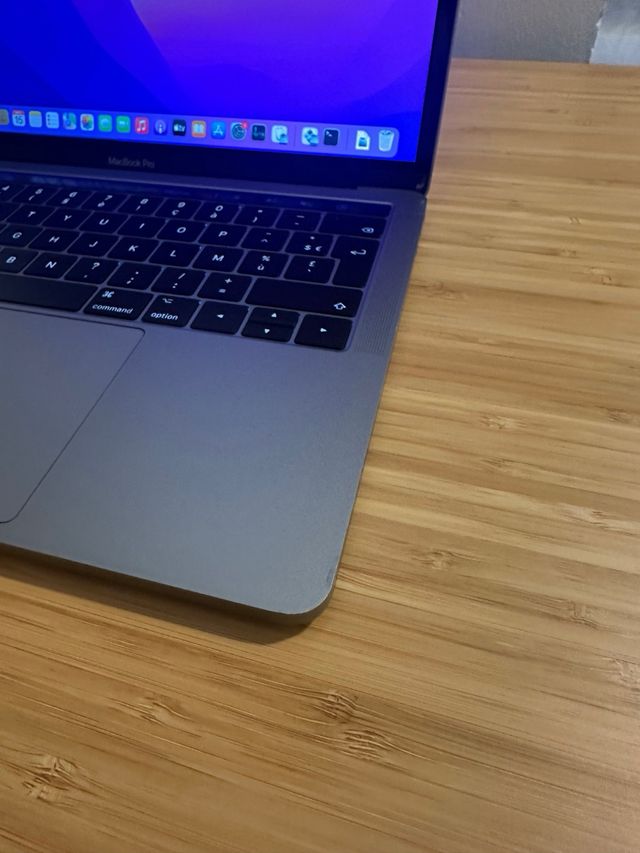MacBook Pro 2017 16GB RAM Gris Espacial