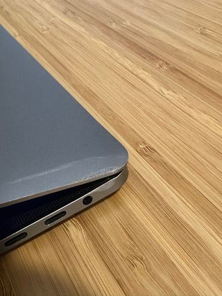 MacBook Pro 2017 16GB RAM Gris Espacial