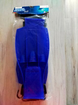 Aletas de buceo y snorkel (4 pares)