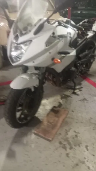 Plaza de garaje para moto