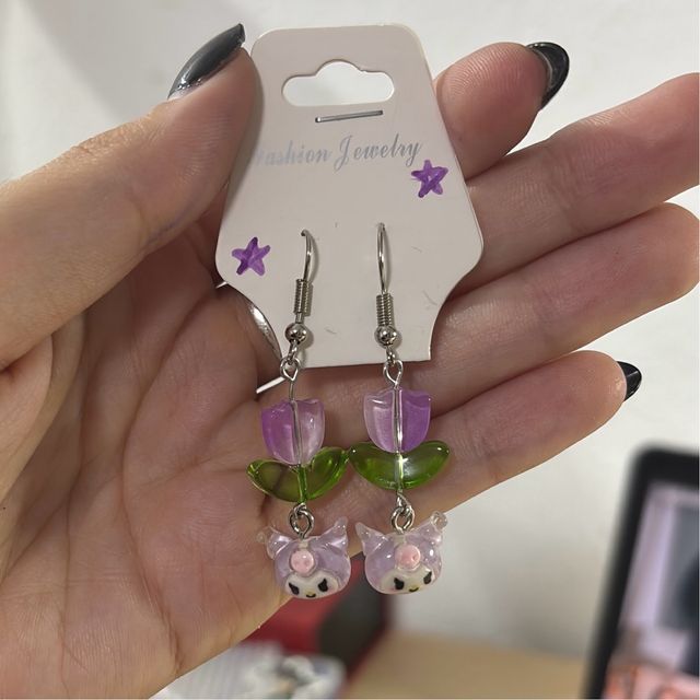 Pendientes Kuromi Flor Morada y Verde