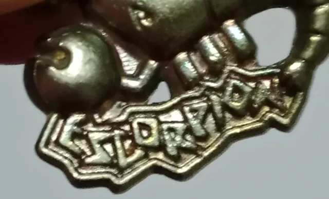 Pin Escorpio dorado
