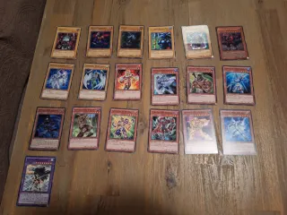 Mazo 72 Cartas Yu-Gi-Oh! Colección Variada