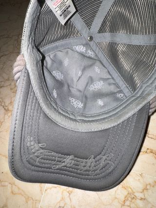 Gorra Syna World Gris