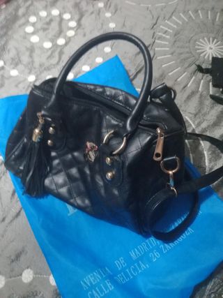 Bolso de mano negro
