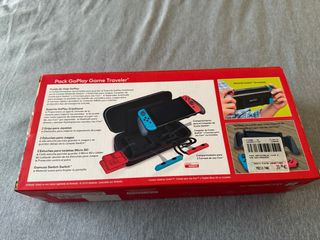 Funda Accesorios Nintendo Switch Negra en su caja
