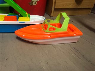 pack de 7 Barcos grandes de plástico