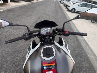 Kawasaki Z900 A2 Blanca y Roja