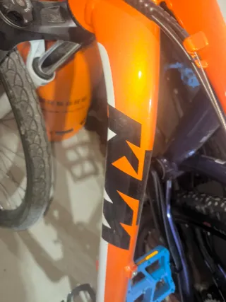 Bicicleta KTM eRace