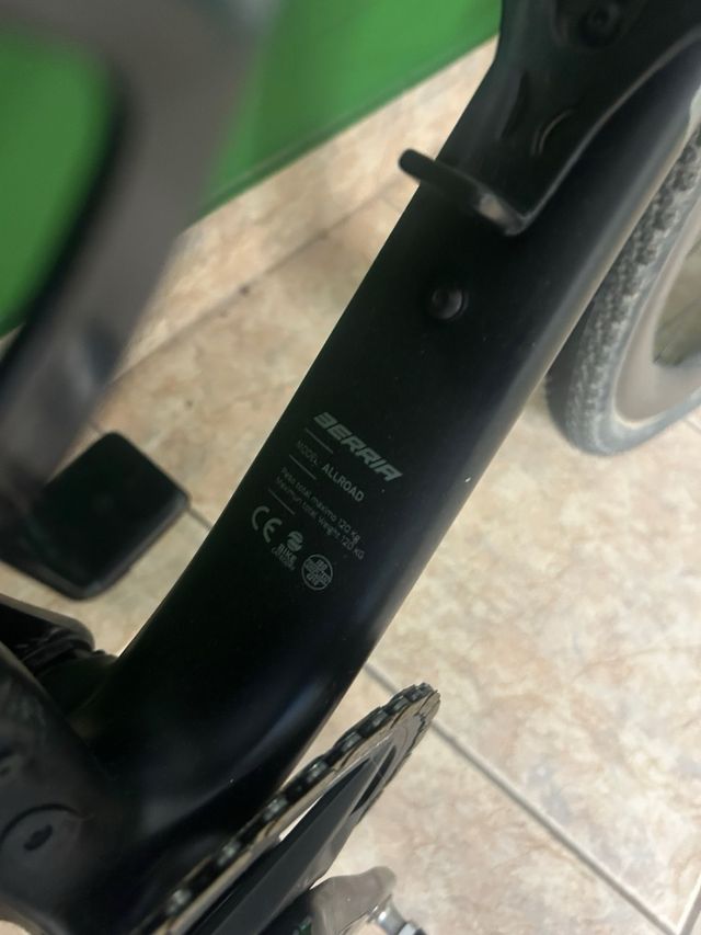 Gravel Berria Allroad Apex Elite