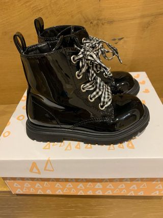 Botas Little Camila's Niña Charol talla 24