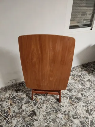 Mesa plegable de madera