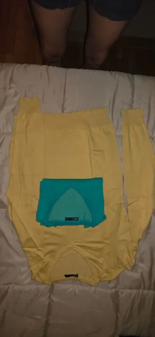 2 Unidades Camisetas Amarillas y Turquesa