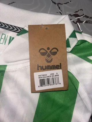 Camiseta Hummel Talla S Verde y Blanca