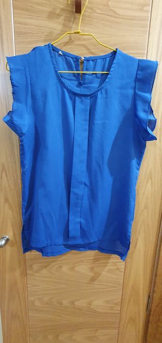 Blusa azul klein talla S