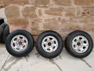Llantas para Nissan Terrano 15" originales