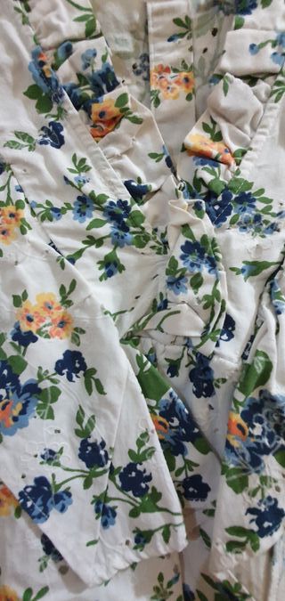 Blusa Zara flores volantes talla XS