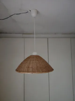 Lámpara de techo de mimbre