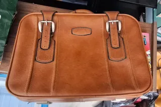 Maleta de piel vintage años 80