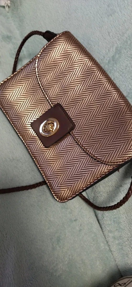 Bolso Morgan sin estrenar medidas son 
22de largo1