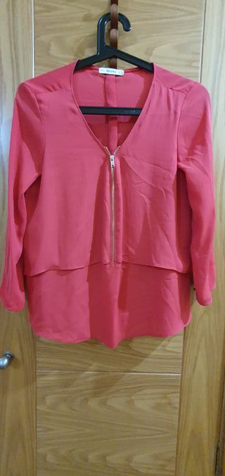 Blusa Bershka cremallera rosa frambuesa Talla S