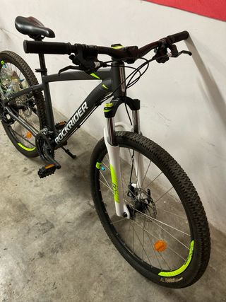 Bicicleta MTB Rockrider ST 520
