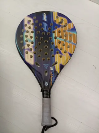 Pala de pádel Akkeron