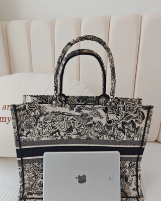 Bolso Dior Book Tote Negro y Blanco