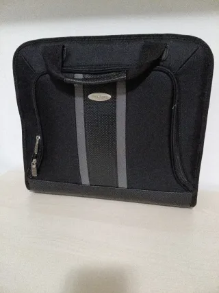 Borsa professionale nera e grigia