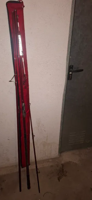 Caña de pescar daiwa Caster 33 Hybrid