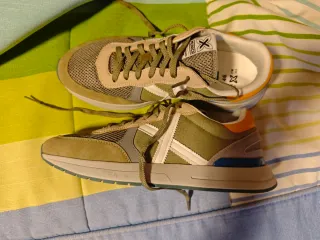Zapatillas Munich Hombre Beige y Verde Oliva