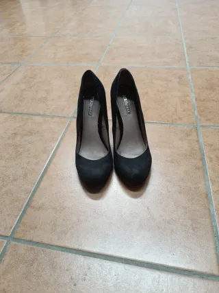 Zapatos de tacón negros