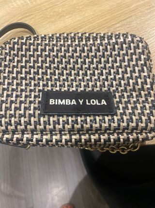 Bolso Bimba y Lola negro y dorado